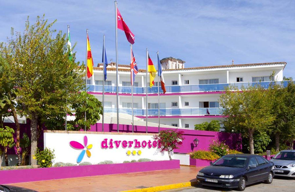 Diverhotel Dino มาร์เบยา ภายนอก รูปภาพ